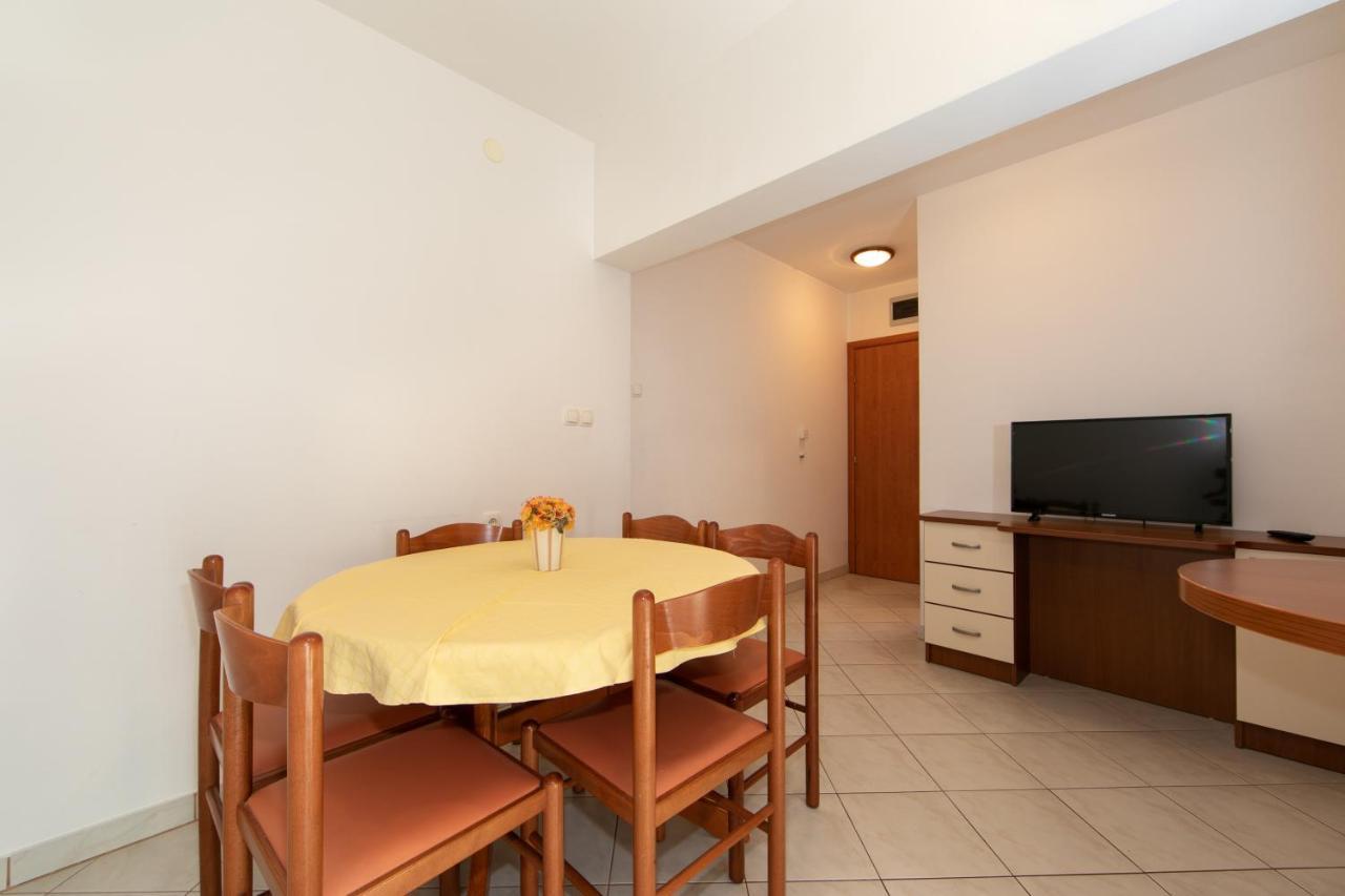 Apartmani Biser 투체피 외부 사진