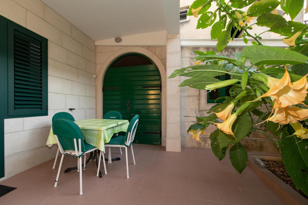 Apartmani Biser 투체피 외부 사진