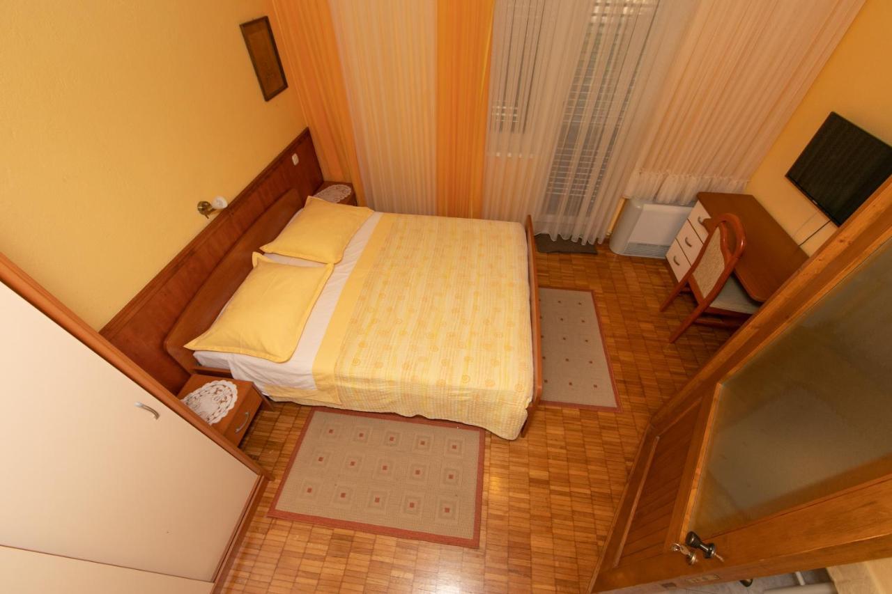 Apartmani Biser 투체피 외부 사진