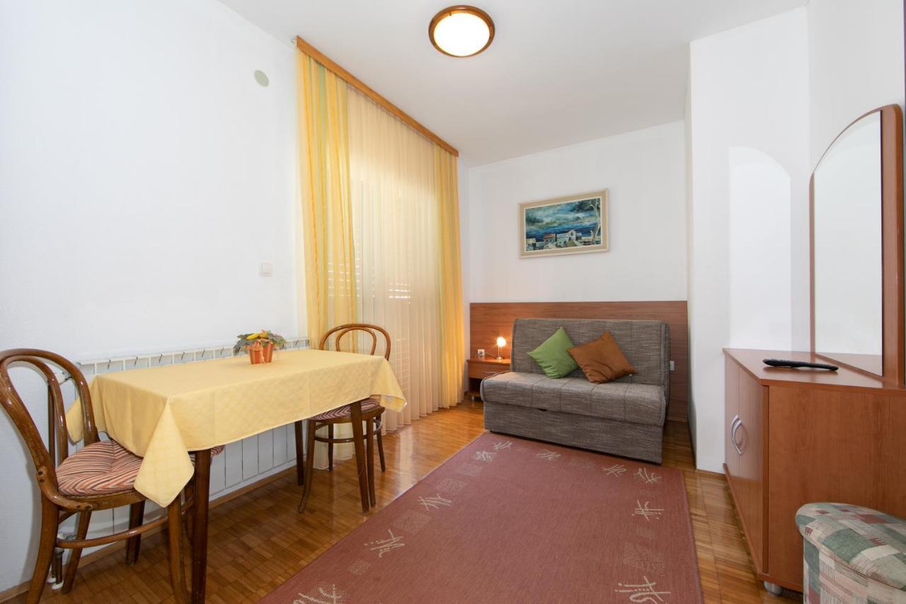 Apartmani Biser 투체피 외부 사진