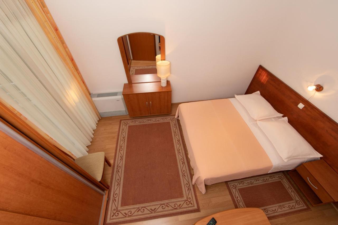 Apartmani Biser 투체피 외부 사진
