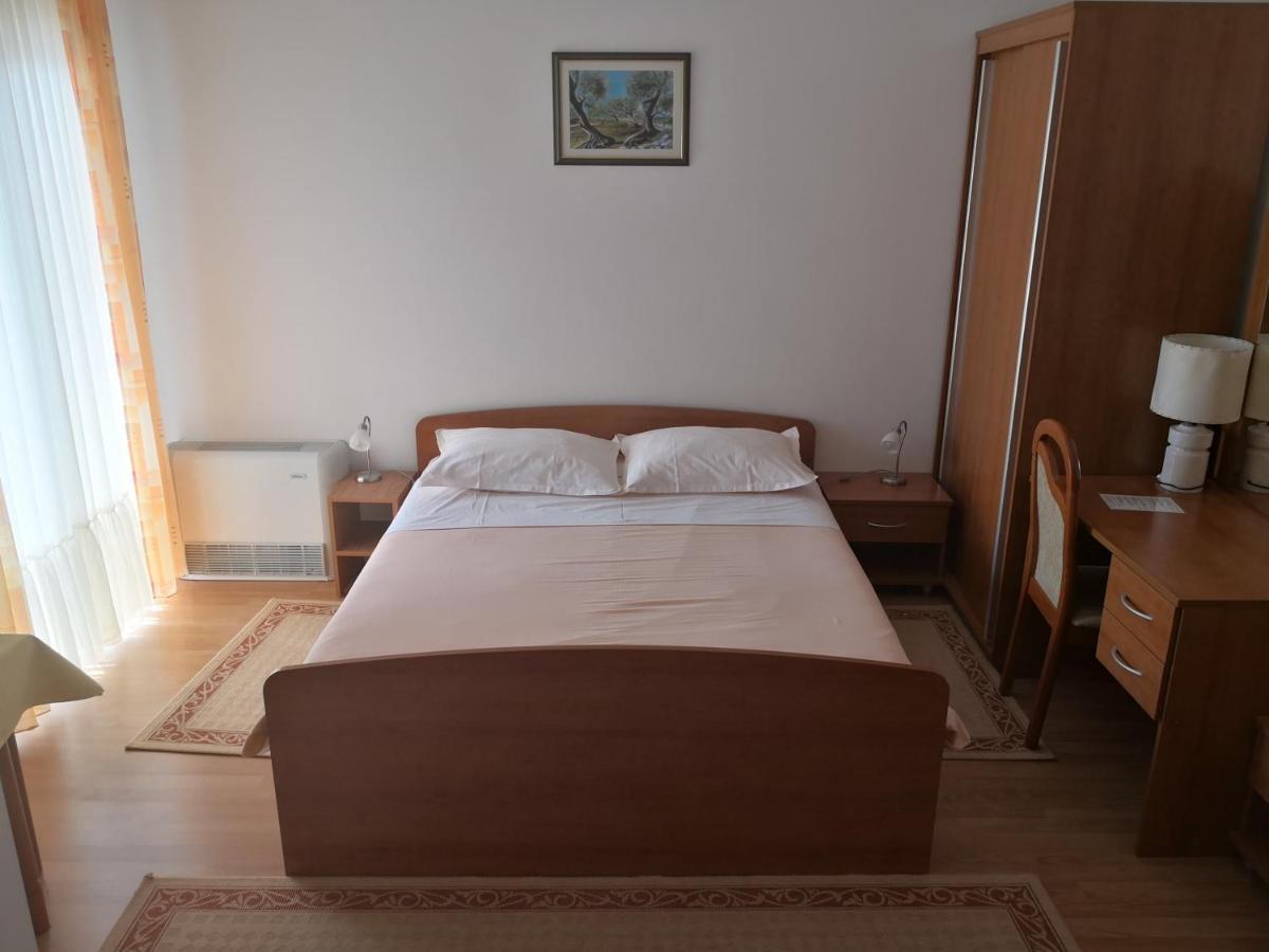 Apartmani Biser 투체피 외부 사진